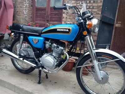 ​一代经典，铃木GS125摩托