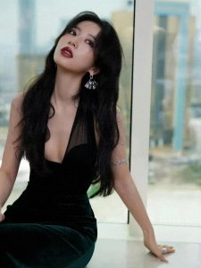 ​周雨彤高清写真分享，