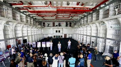 ​中国将071型登陆舰刚卖