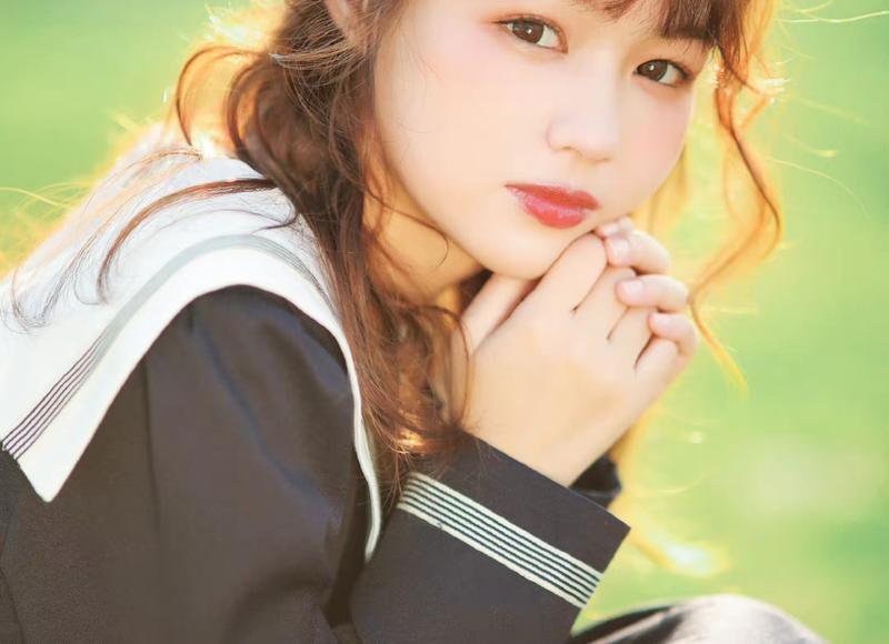 2岁半萌娃蹭姐姐网课学英语