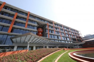 ​单季营收破千亿 阿里发