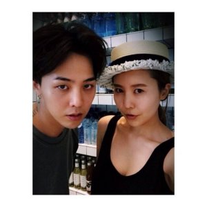 ​权志龙亲姐的潮牌We11