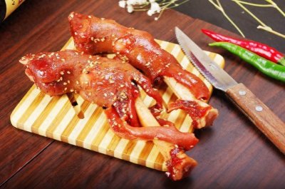 ​做香辣羊蹄，记住这几