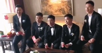 ​41岁李金羽举办婚礼，手