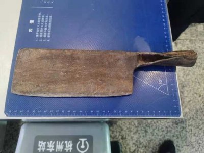 ​柴刀硬要带上火车，5