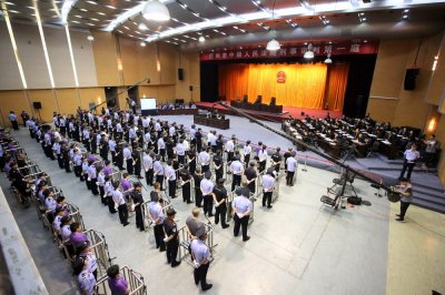 ​扫黑除恶： 收官之年攻