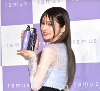 ​39岁过气女神全裸出镜！