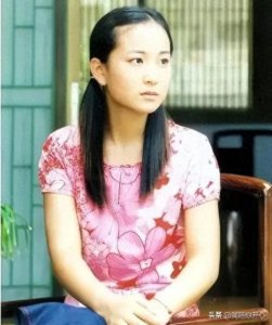 ​贾玲现身机场高冷霸气